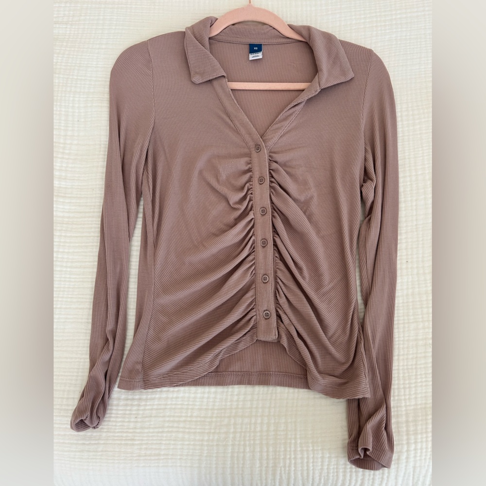 Rouched Taupe Button Down with Collar (slightly cropped) XS